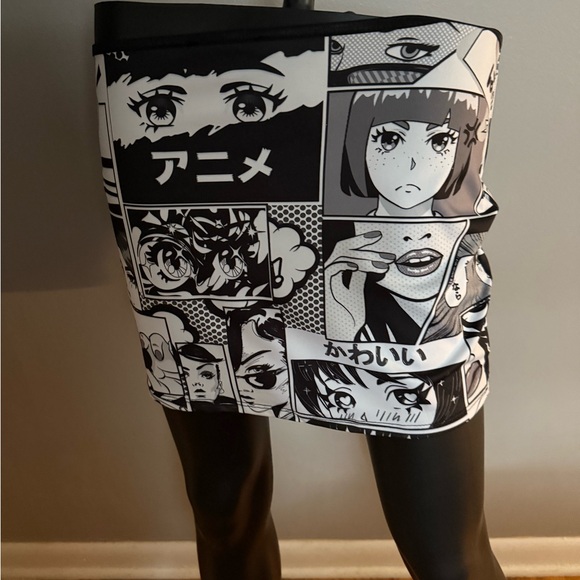 Anime Graphic Black and White Skirt - Picture 3 of 6
